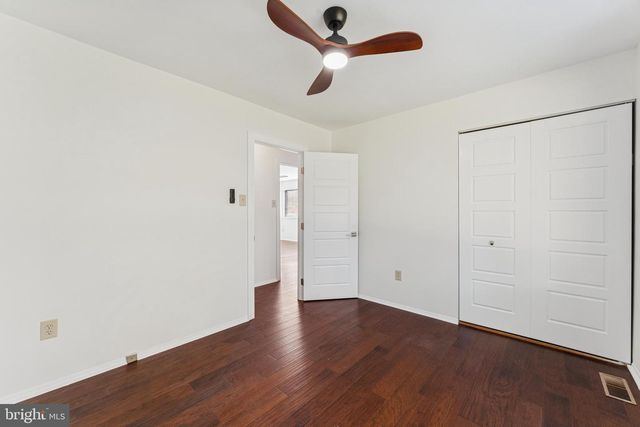 8988 SIDELONG PL, Columbia, MD 21045