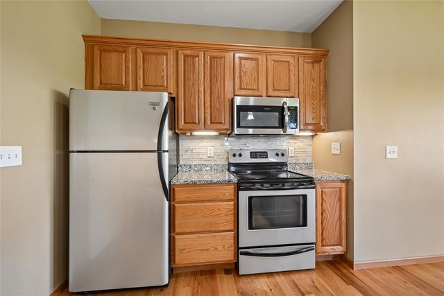 3824 Lakeview Drive SW, Cedar Rapids, IA 52404