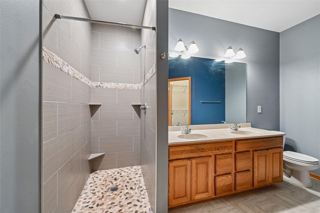 3824 Lakeview Drive SW, Cedar Rapids, IA 52404