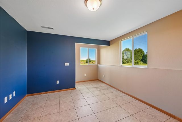 3824 Lakeview Drive SW, Cedar Rapids, IA 52404
