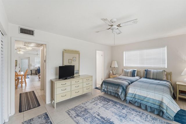 80 Harwood H, Deerfield Beach, FL 33442