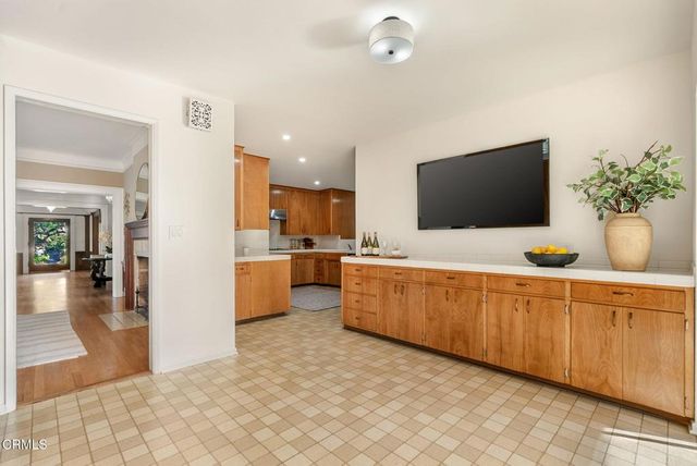 203 Oaklawn Avenue, South Pasadena, CA 91030