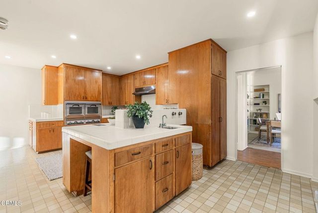 203 Oaklawn Avenue, South Pasadena, CA 91030