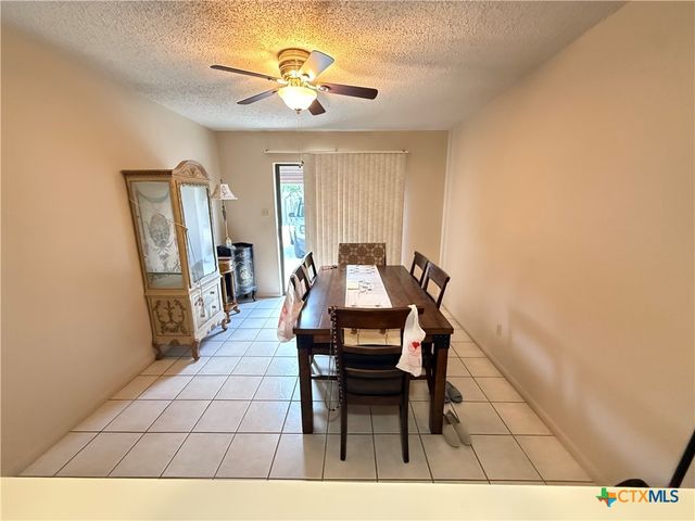 311 versailles, Victoria, TX 77904