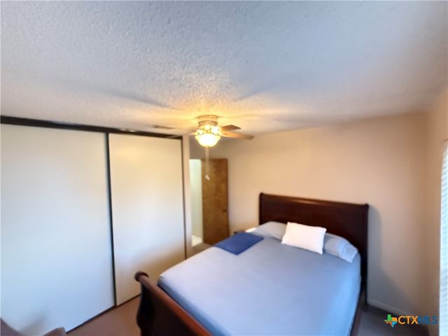 311 versailles, Victoria, TX 77904