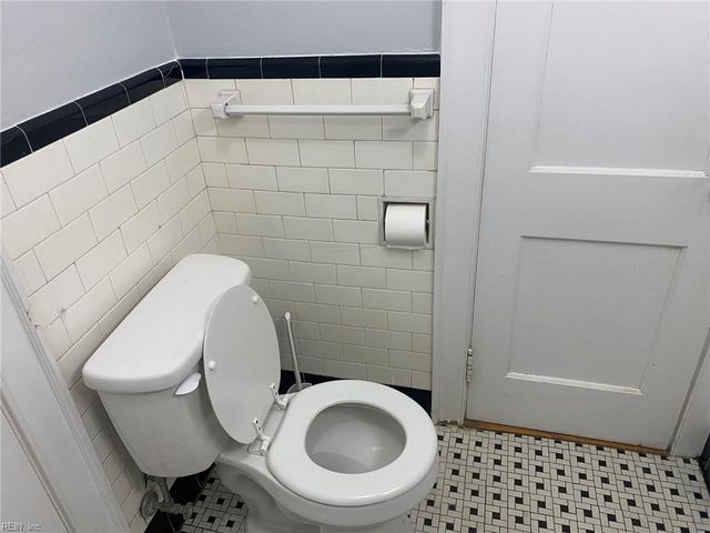 7423 Hampton BLVD, Norfolk, VA 23505