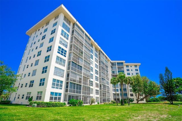 2681 S Course Drive 212, Pompano Beach, FL 33069