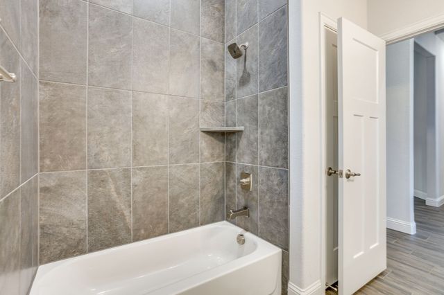 1209 Rushmore Drive, Burleson, TX 76028
