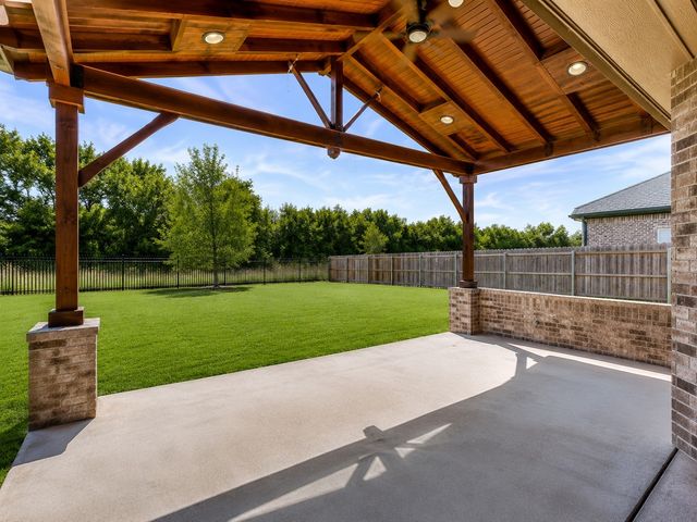 1209 Rushmore Drive, Burleson, TX 76028