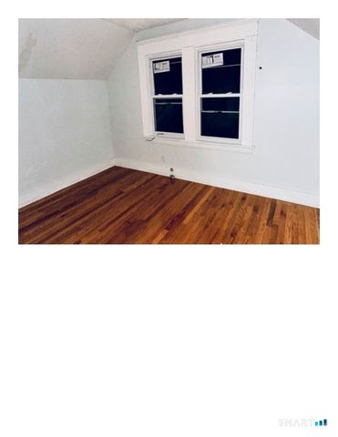 190 6th Street 3rd Fl, Bridgeport, CT 06607