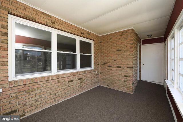 87 HUNTINGTON DR, Southampton, NJ 08088
