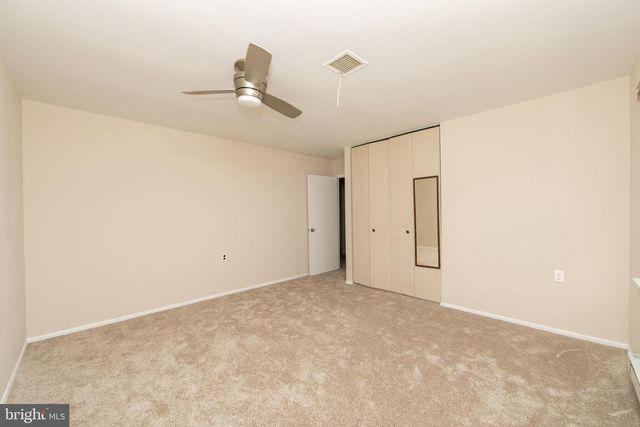 87 HUNTINGTON DR, Southampton, NJ 08088