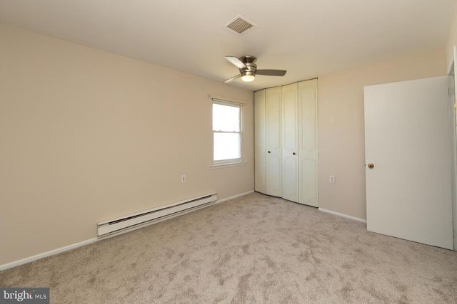87 HUNTINGTON DR, Southampton, NJ 08088