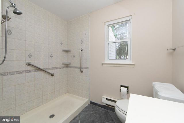 87 HUNTINGTON DR, Southampton, NJ 08088