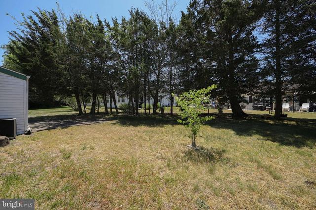 87 HUNTINGTON DR, Southampton, NJ 08088