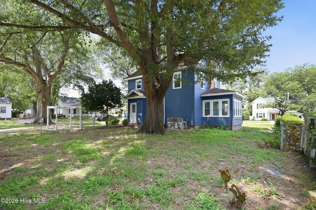 4305 Belcher Street, Farmville, NC 27828