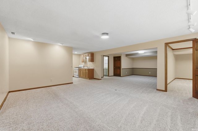 5720 Bayside Drive, Fort Wayne, IN 46815