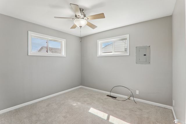 17303 Greenbay Avenue SE, Lansing, IL 60438