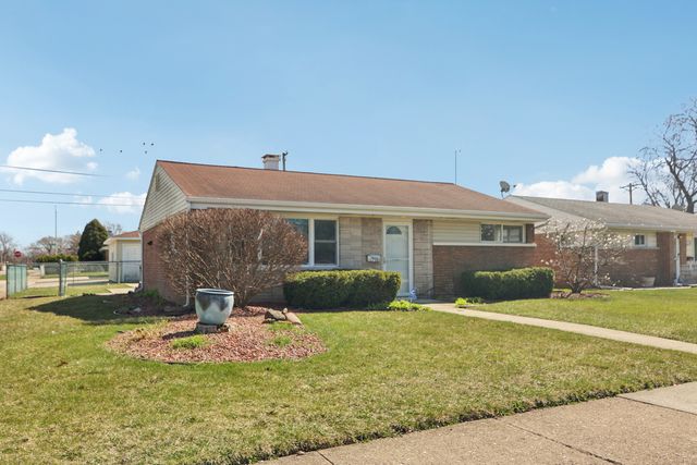 17303 Greenbay Avenue SE, Lansing, IL 60438