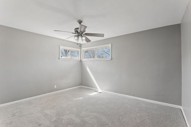 17303 Greenbay Avenue SE, Lansing, IL 60438