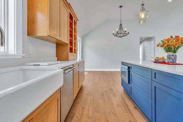 25 Percival Rd, Falmouth, MA 02536