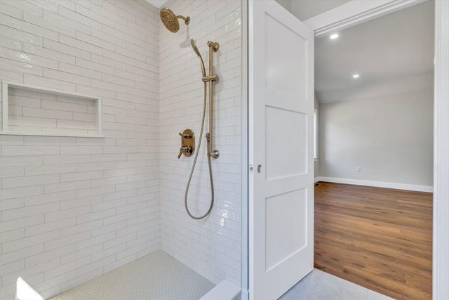 25 Percival Rd, Falmouth, MA 02536