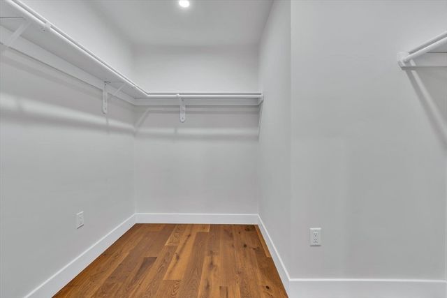 25 Percival Rd, Falmouth, MA 02536