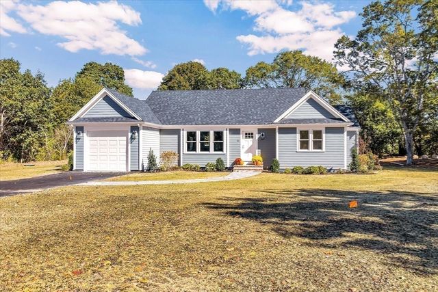25 Percival Rd, Falmouth, MA 02536