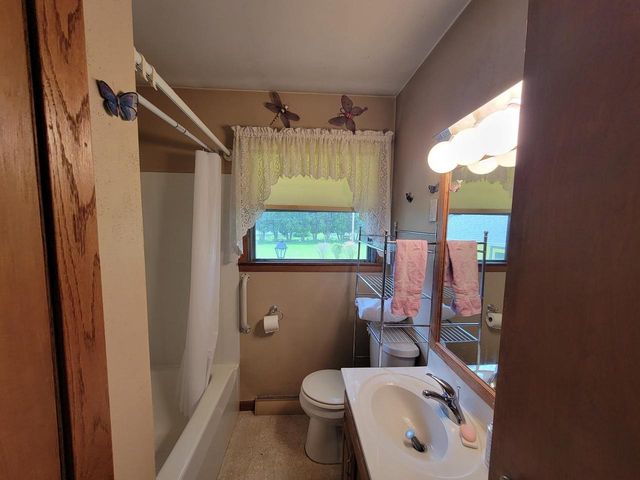 135 E BURNETT STREET, Beaver Dam, WI 53916