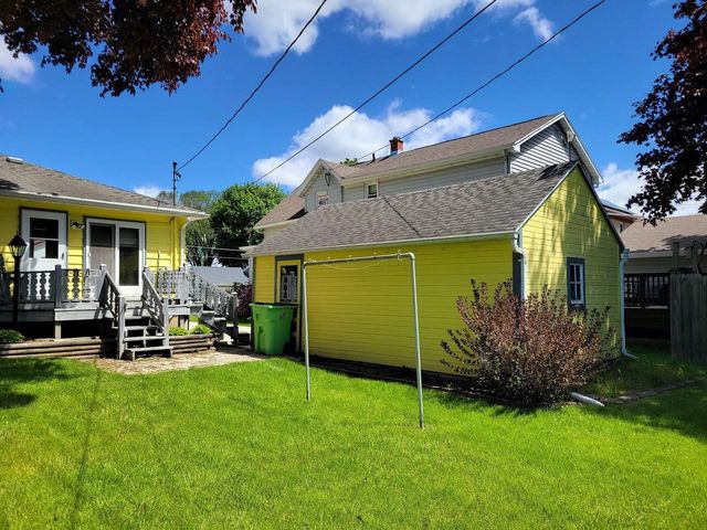 135 E BURNETT STREET, Beaver Dam, WI 53916