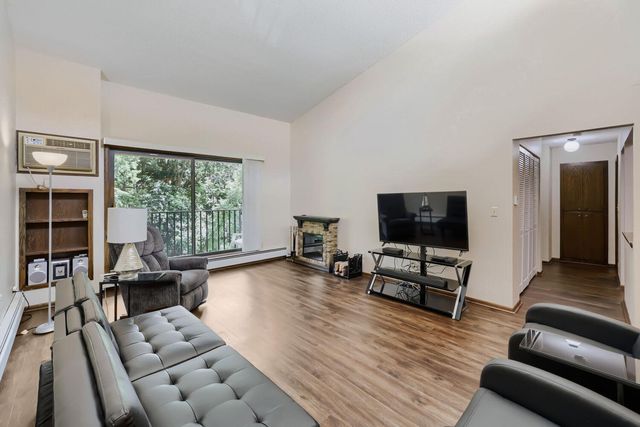 12600 Parkwood Drive 313, Burnsville, MN 55337