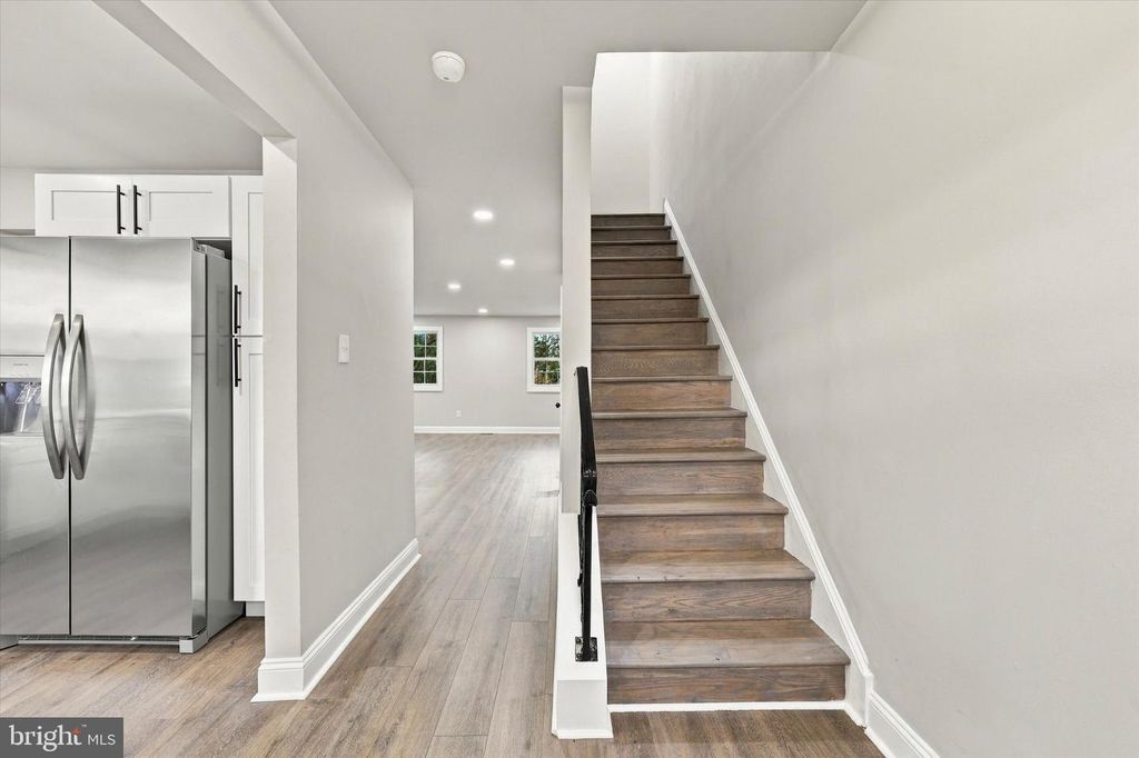 1552 ROOSEVELT DR, SHARON HILL, PA 19079 — photo 5
