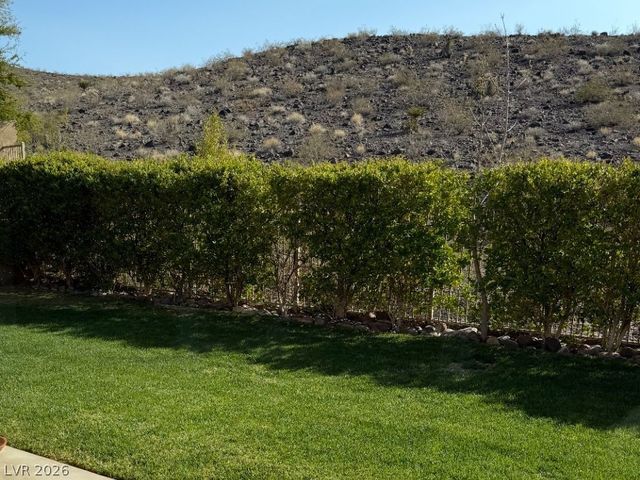 37 Stonemark Drive, Henderson, NV 89052
