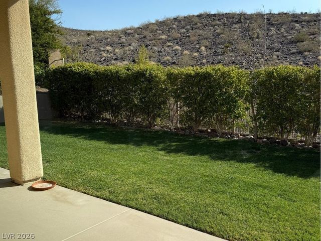 37 Stonemark Drive, Henderson, NV 89052