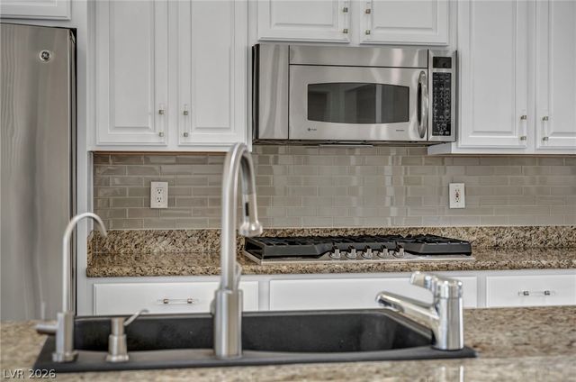 37 Stonemark Drive, Henderson, NV 89052