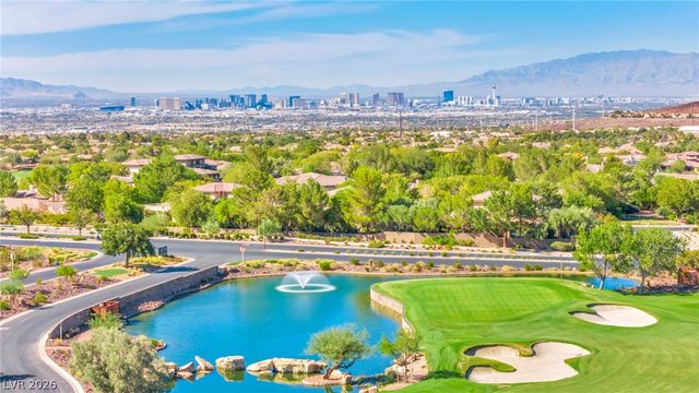 37 Stonemark Drive, Henderson, NV 89052