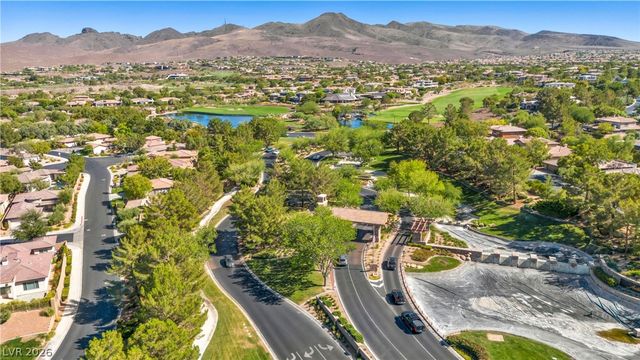 37 Stonemark Drive, Henderson, NV 89052