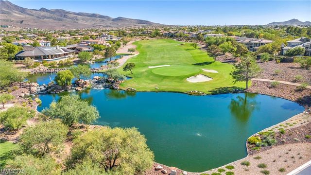 37 Stonemark Drive, Henderson, NV 89052