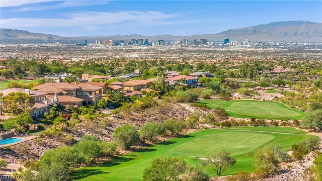 37 Stonemark Drive, Henderson, NV 89052