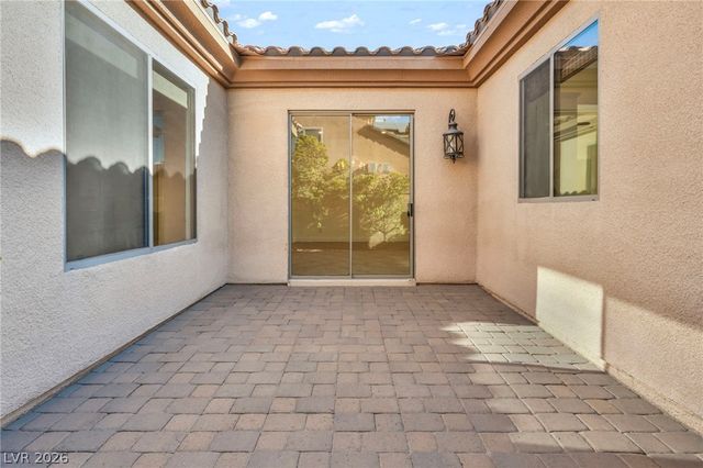 37 Stonemark Drive, Henderson, NV 89052