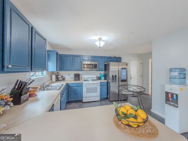 185 Hazelhurst Drive, Covington, GA 30016