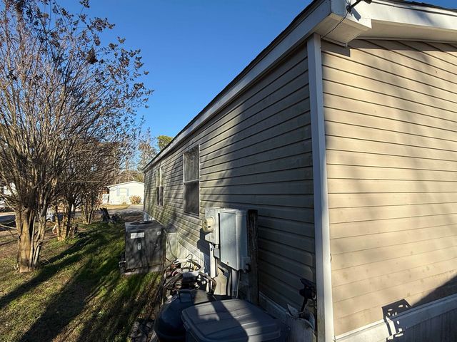 884 Hilander Dr., Murrells Inlet, SC 29576