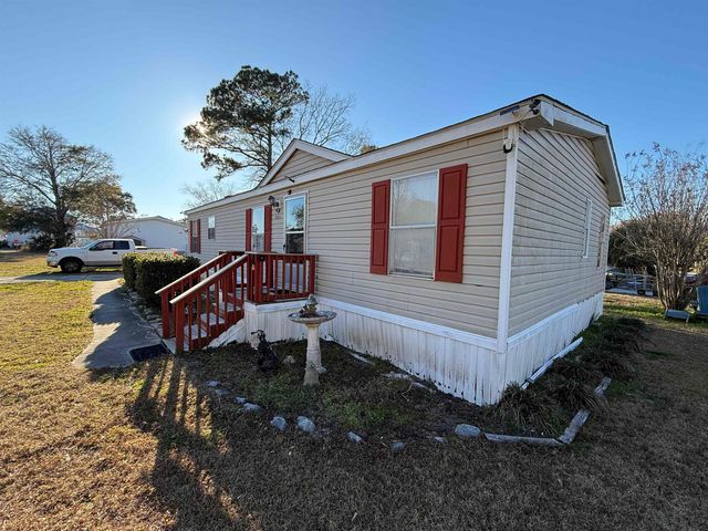 884 Hilander Dr., Murrells Inlet, SC 29576