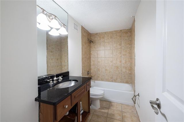 2479 Peachtree Road NE 1706, Atlanta, GA 30305