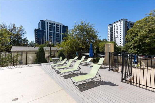 2479 Peachtree Road NE 1706, Atlanta, GA 30305