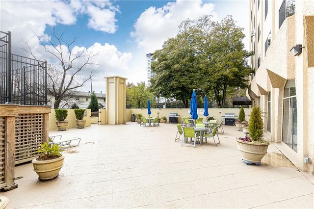 2479 Peachtree Road NE 1706, Atlanta, GA 30305
