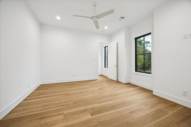 830 Azalea Street, Houston, TX 77018