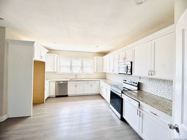 614 Cumberland Rd, San Antonio, TX 78204