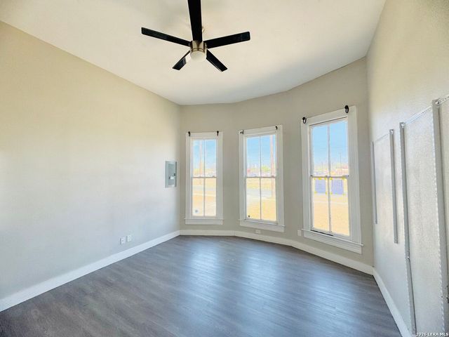 614 Cumberland Rd, San Antonio, TX 78204