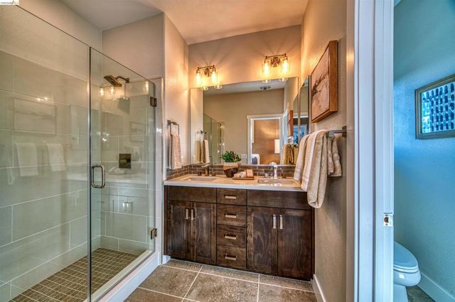 28931 Parkridge Loop 81, Hayward, CA 94544